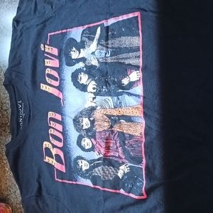 Mens Tee Bon Jovi M. 2017. BandMerchLLC